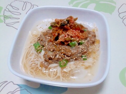 納豆キムチ乗せ冷し汁素麺＋＋